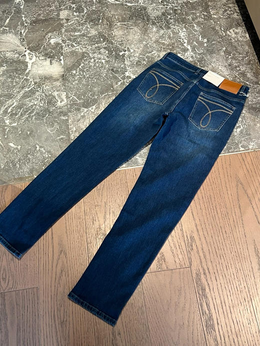 C*k经典款男士牛仔裤 商品图7