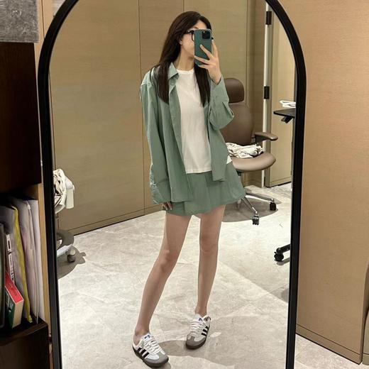 ROMI STUDIO宽松百搭雾绿色质感满满廓版衬衣短裤套装T3044/K3073 商品图4