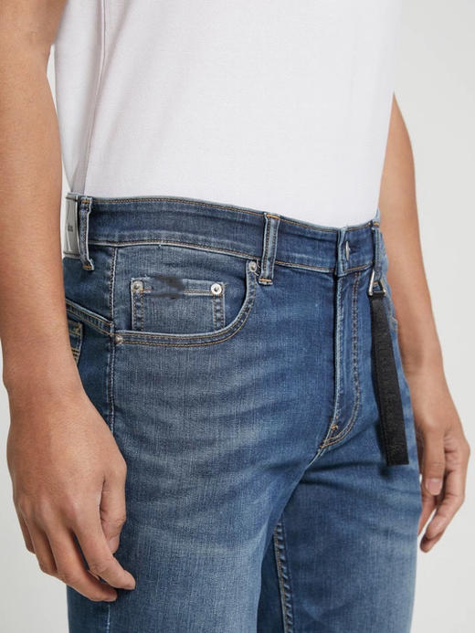 C*k经典款男士牛仔裤 商品图2