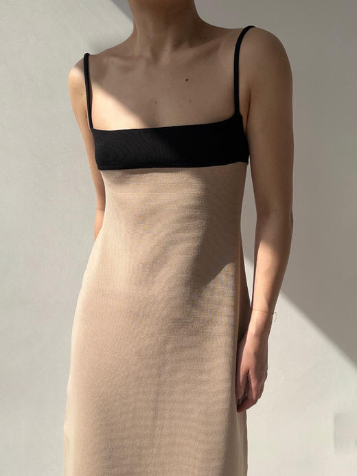 ZAANLI｜ZN50003 沙色/ 雾黑 修身羊毛混纺拼色针织连衣裙 商品图1