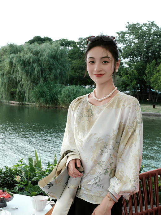 盛唐牡丹 |竹林亭台真丝上衣 商品图0