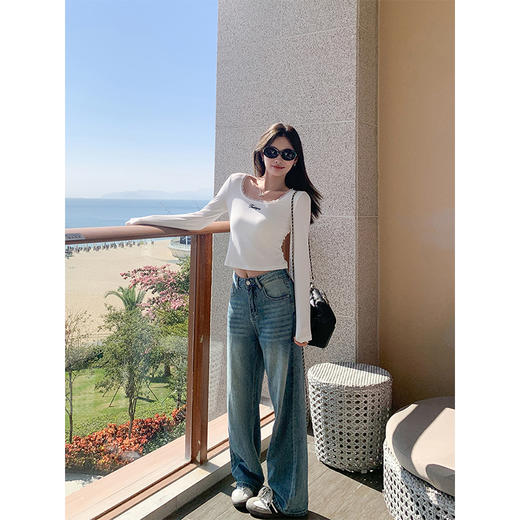 <曾小咸推荐>2色方领蕾丝边修身短款长袖T恤 商品图4