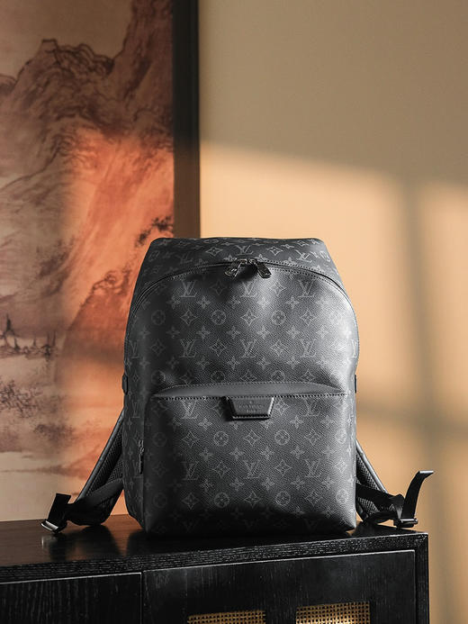 Lv男士双肩包 原厂皮系列 商品图0