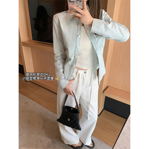 【129元任选2件】现货！2色百搭通勤修身显瘦短款衬衫 商品图1