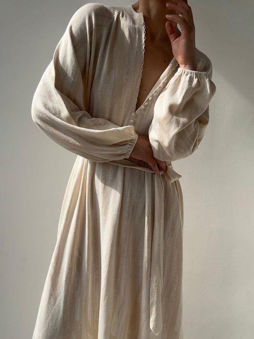 ZAANLI｜ZN50001-2 米杏 质感真丝棉提花灯笼袖针织连衣裙 商品图5