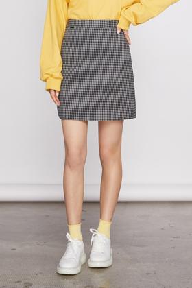 Stay2Weeks 学院风休闲格纹短半裙 11430