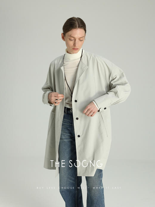THESOONG‘有风度’极简舒适质感无领单排扣风衣外套HWWT6488 商品图3