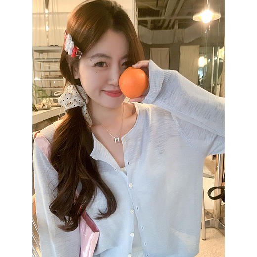 <曾小咸推荐>百搭3色系扣下摆抽绳防晒开衫 商品图1