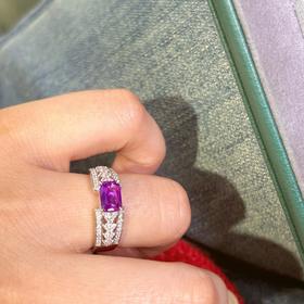 1.04ct刻面紫蓝宝戒指