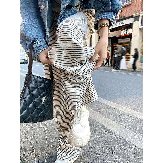 <曾小咸推荐>韩系慵懒风2色条纹休闲裤 商品图2