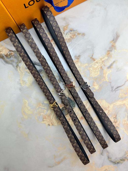 驴家 窄版女士腰带 经典珐琅五金 ，一面平纹一面印花，双面使用，时尚百搭 舒适体验 商品图2