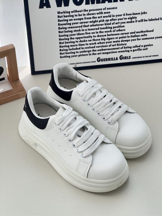 爆款🔥1️⃣折入‼️专柜炒到4k➕咱团购秒杀价69💰【英国Nudilor麦昆同款小白鞋S6078】时尚界的“梵高”😍 纪梵希前首席设计小白鞋 商品图5