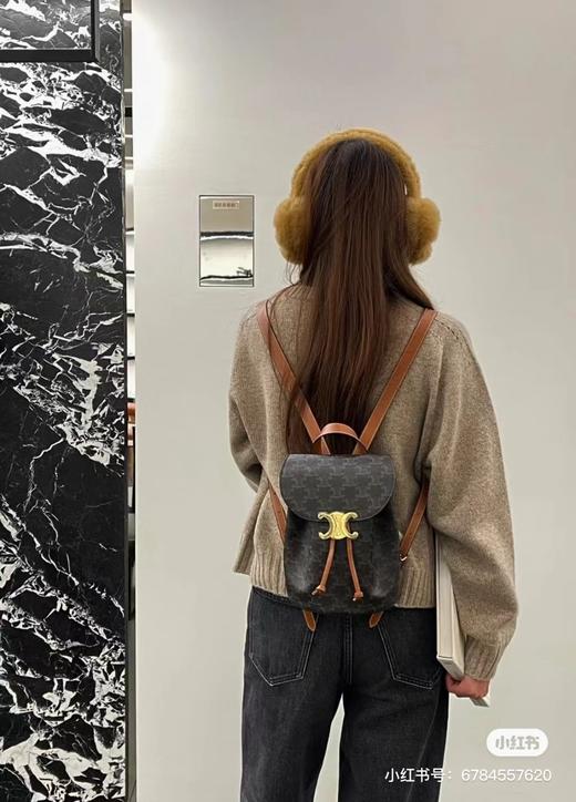 D020949高颜值皮扣设计太给力了复古老花双肩包 商品图6