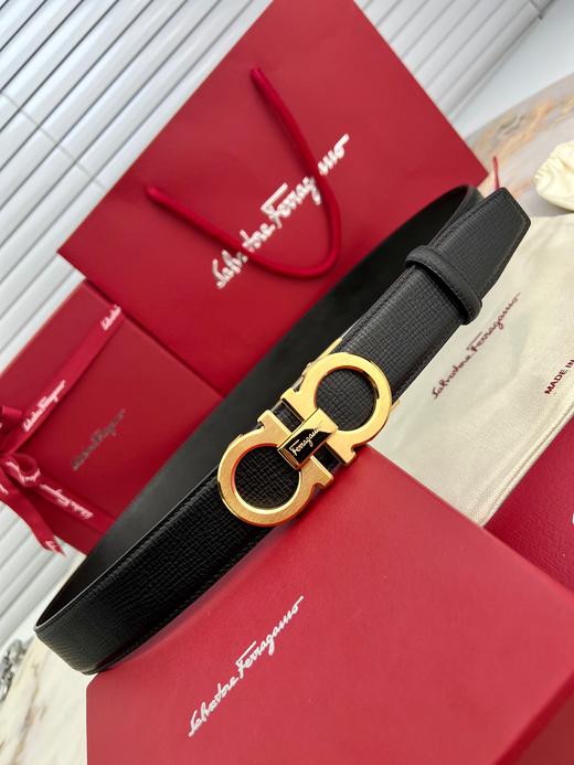 菲拉 自动扣腰带 精选五金扣头 ，平纹压花牛皮带身 ❤，🎁️ 配全套专柜包装，宽:3.5cm 商品图0