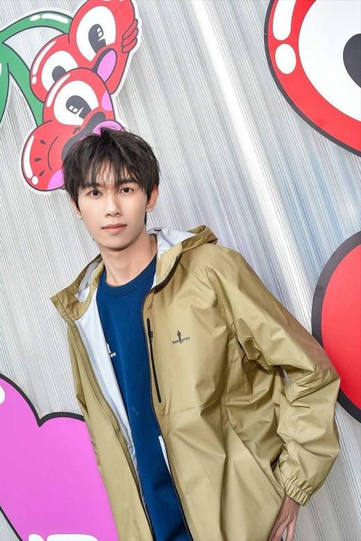 4F  比音勒芬  男夹克 商品图0