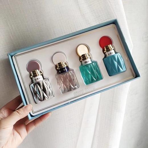 D020971清新甜美花香调香水四件套礼盒每瓶20ml 商品图1