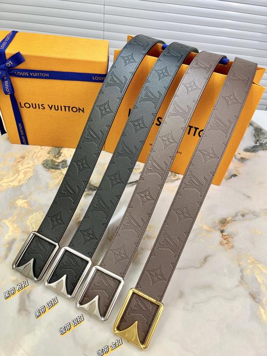 新款驴家腰带系列，🐂进口压花小牛皮，搭配平纹牛皮，非常耐用！ 精致手工绘边 柔软舒适 ，双面用 商品图4