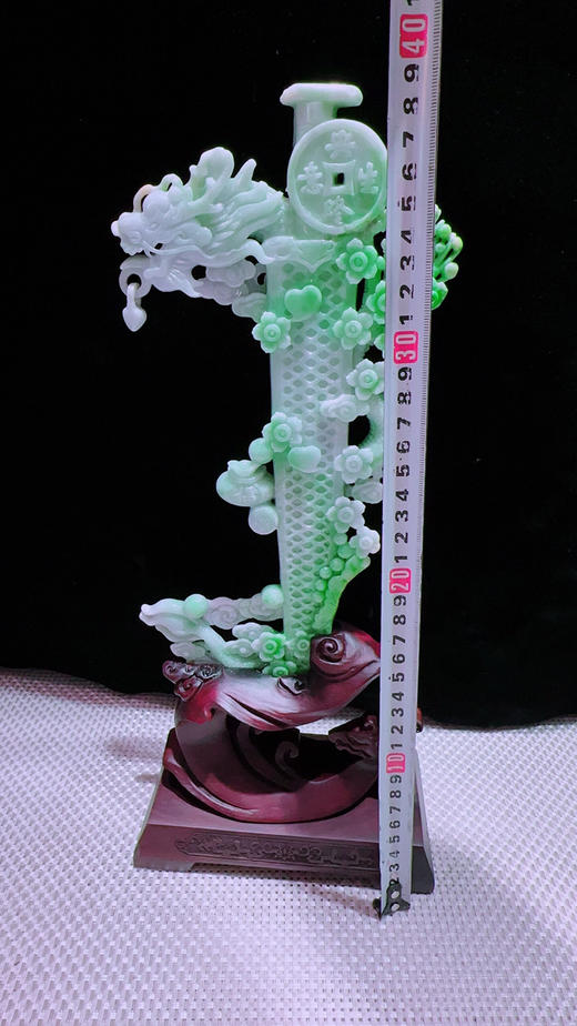 620842翡翠摆件【龙泉宝剑】 商品图3