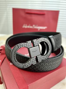 菲拉男士腰带，双面精选头层牛皮🐂，压花纹配平纹😍，双面使用，带身长度可自由裁剪，非常方便，宽:3.5CM