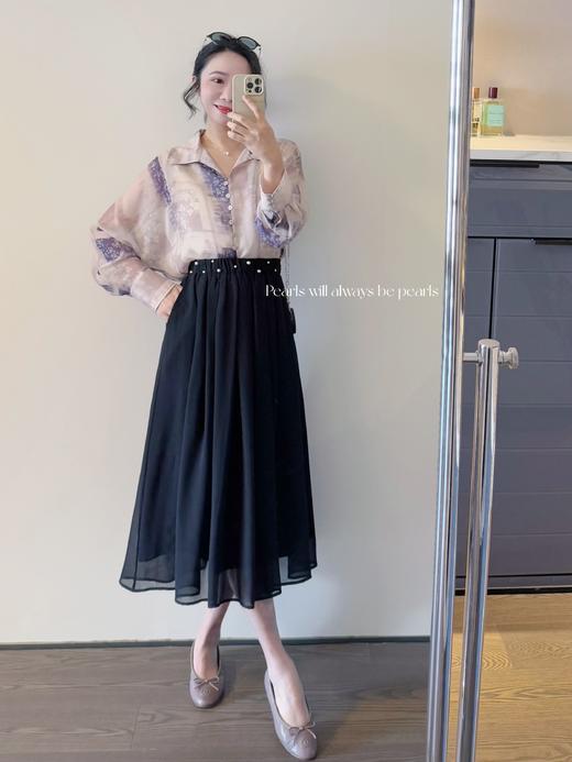 动人时刻 晕染感印花超绝版型优美感十足的顺纡绉单排扣雪纺衬衫 温柔紫色系 商品图5