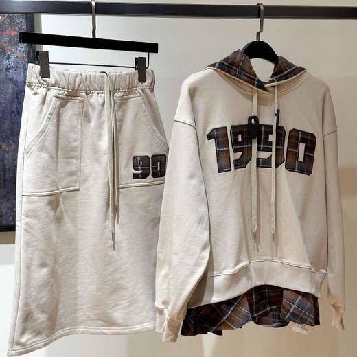 顺丰包邮洛诗琳99143贴布格子拼接连帽上衣高腰遮胯直筒裙522 商品图4