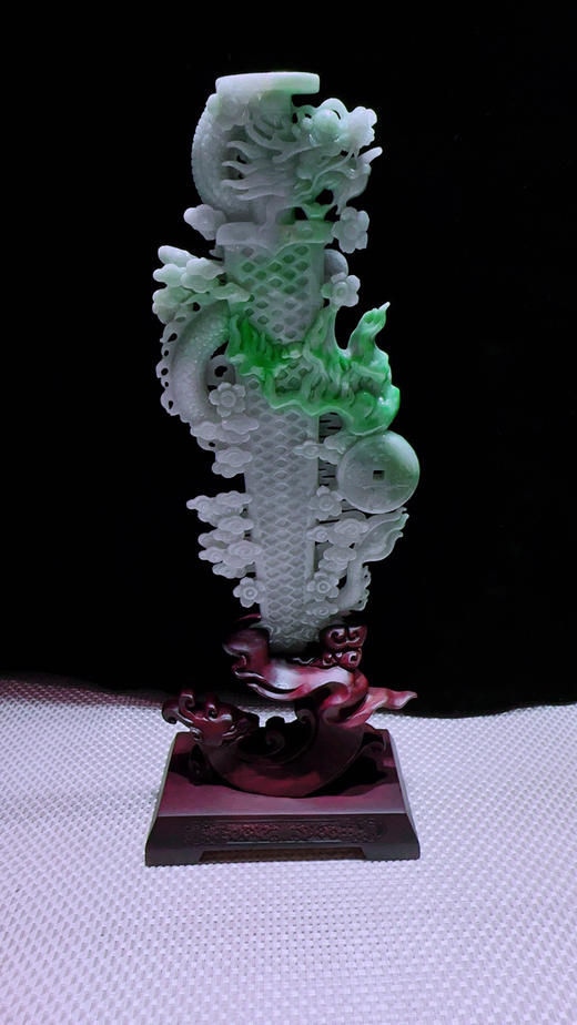 620843翡翠摆件【龙泉宝剑】 商品图3