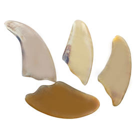 黄牛角-羊角尖(薄厚随机)  刮痧板