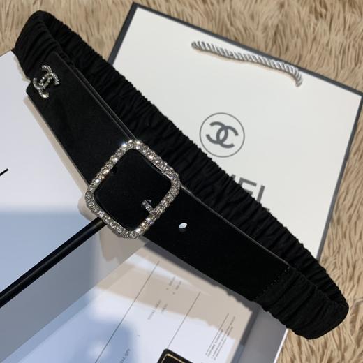 香家绒面女士腰带，精选施华洛水钻💎！可伸缩弹力腰带 ,非常时尚，松紧自如！🎁配专柜全套包装，宽:3.5cm 商品图0