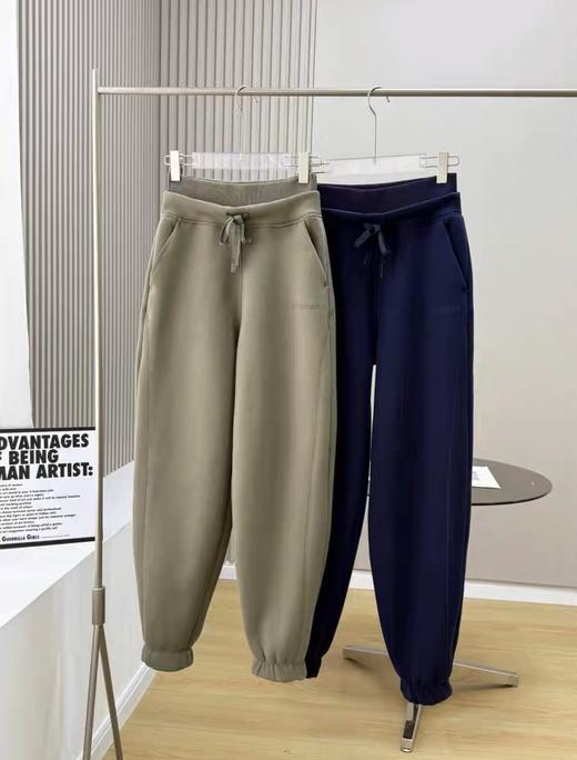 点此购买 Lululemon秋冬季女士拉绒双层腰部高腰运动裤 md 308716 商品图0