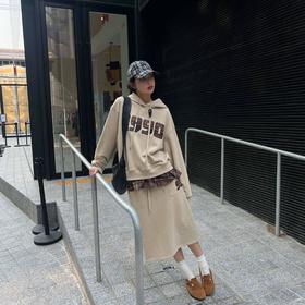 顺丰包邮洛诗琳99143贴布格子拼接连帽上衣高腰遮胯直筒裙522