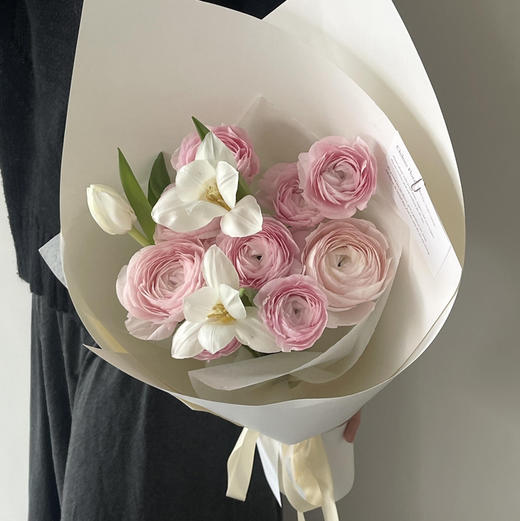 《苏醒》粉色河内洋牡丹郁金香花束 商品图1