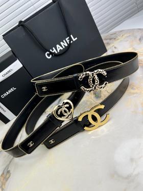 香家专柜女款同款皮带 时尚双C扣系列 五金采用logo经典 亮面带皱感小牛皮💋🎁配全套专柜包装，宽:4cm