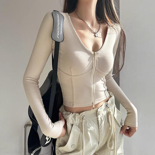 跃牌【欲动春风】系列 女秋冬拉链运动上衣鱼骨修身显瘦性感U领跑步健身长袖42628 商品图1