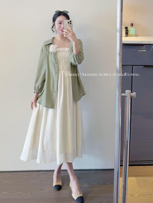 小白裙  竖纹肌理纯棉质感打揽包裹显瘦法式花边吊带连衣裙 米白色 商品图3