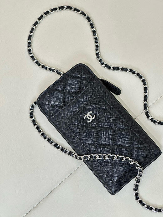 春季特惠💰560 原单香奈儿 小香新款手机包0990 现如今的手机包不仅要挑好的质量，颜值也很重要！ 商品图2