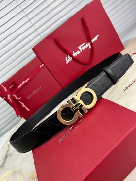 菲拉 自动扣腰带 精选五金扣头 ，平纹压花牛皮带身 ❤，🎁️ 配全套专柜包装，宽:3.5cm