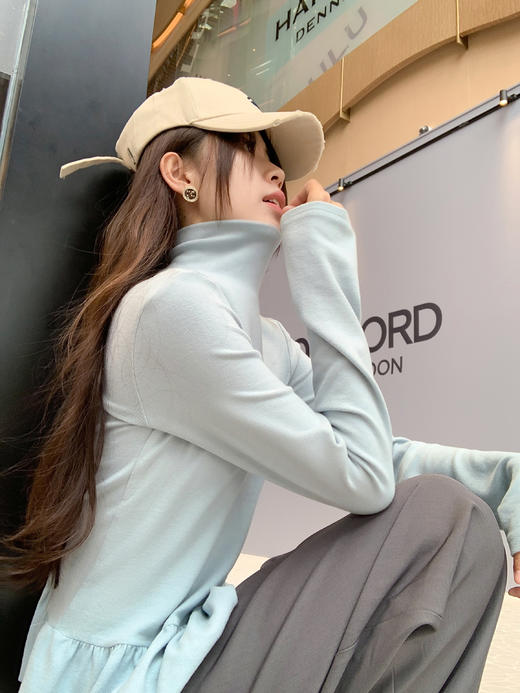 【99元任选2件】新品现货秒杀！卖完下架不再补 ！微信粉丝打折价！！ 2色下摆花边高领T恤打底衫 商品图10