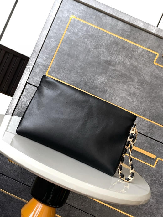 春季特惠💰950 原单香奈儿 24K手拿钻石手链包，谁看了不心动啊 商品图2