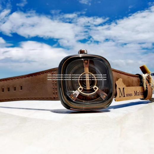 『原单货』横空问世、具性价比“sevenFriday”掌柜鑫推荐“腕表中的绅士”M2/02—一番不拘形式的创作，缔造返璞归真的强势工业风！适合各种日常及较为正式商务场合成熟气质型腕 商品图0