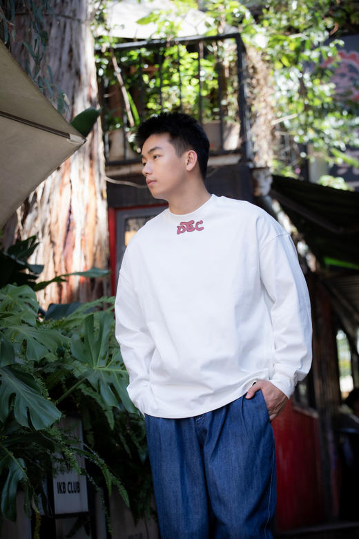 43081182字母长袖T恤 商品图2