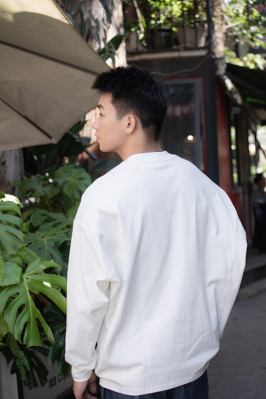 43081182字母长袖T恤 商品图3