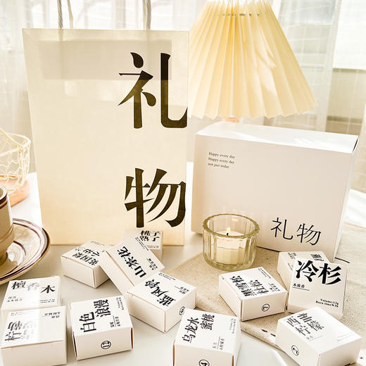 【营造浪漫气息！情人节必备】气息萦绕，点燃生活美好；香薰蜡烛，香里藏诗，优雅神秘味。送TA一份温暖舒适感，让氛围感十足。 商品图0