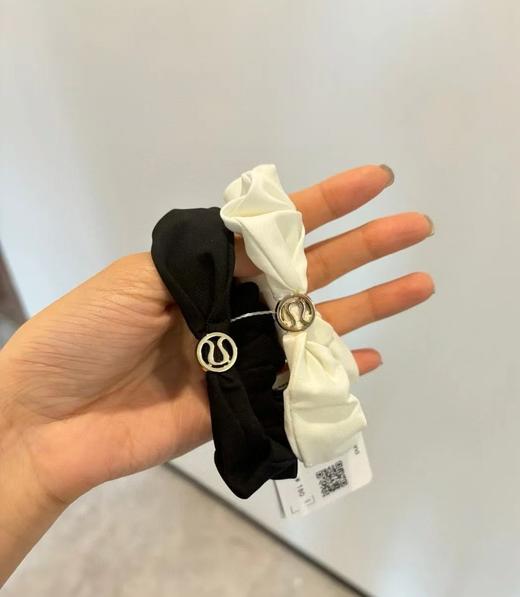 时尚圈的真香新宠lu Uplifting女士带徽标发圈 商品图7
