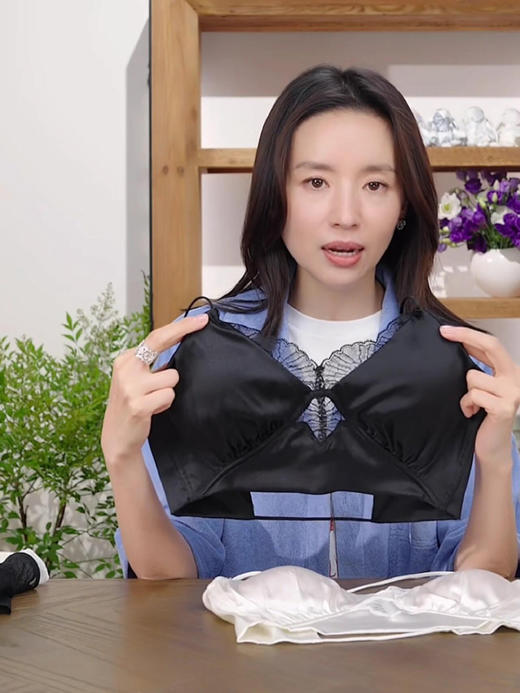 【假日邂逅】官网2680！LP同款16姆米素绉缎桑蚕丝真丝蕾丝文胸美背  交叉肩带美背柔弹薄杯内衣 商品图3