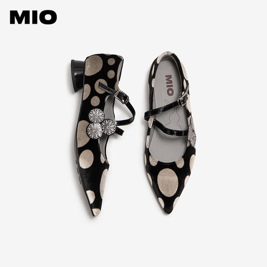 MIO米奥低跟尖头玛丽珍鞋商务通勤复古饰扣女单鞋M251440446 商品图3