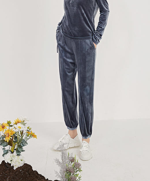 NUTS春季新品时尚休闲宽松显瘦长裤女211073047B 商品图1