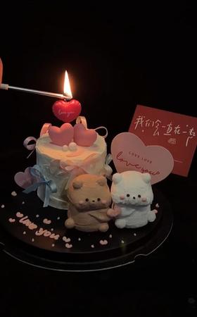 可爱小熊款爱心蛋糕