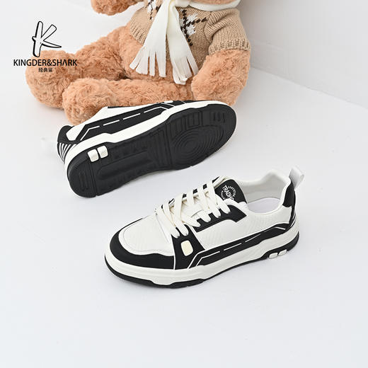 经典鲨2025年春季新品男士潮流拼色系带平底休闲鞋KW222-513051 商品图3