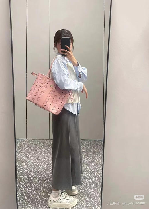 𝐌𝐂𝐌 桃花粉 小号双面购物袋子母包 商品图3