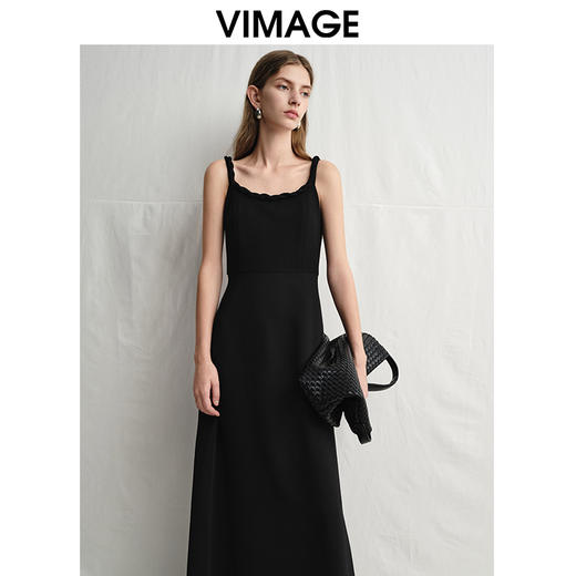 VIMAGE纬漫纪时尚露背基础款简约宽吊带黑色礼服连衣裙2025春季新款V2377905 商品图3
